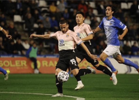  摩纳哥新援闪耀，首秀梅开二度  