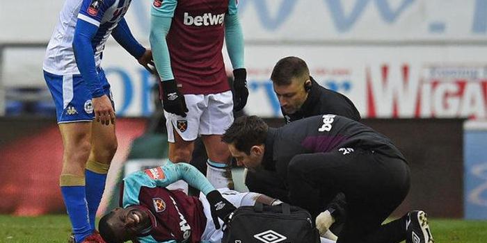  弗赖堡队长重伤赛季报销 防线核心至少休战半年  